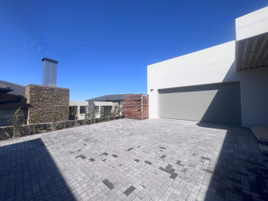 4 Bedroom Property for Sale in Oubaai Western Cape